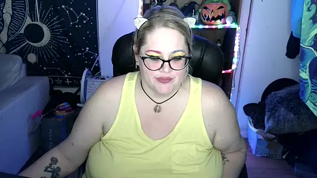 Snapshot of Kinky_Witch chatting on 06.04.26 Kinky Witch online show from 06.04.26