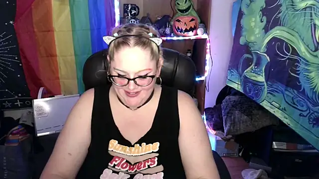Snapshot of Kinky_Witch chatting on 06.10.26 Kinky Witch online show from 06.10.26