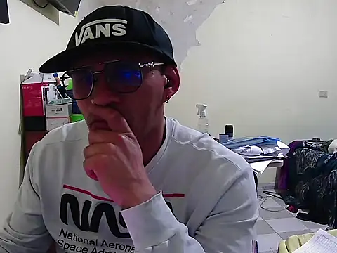 DOBLEWYOSK69G online show from 10.24.25