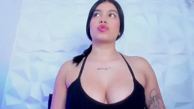zarahcoxx online show from 09.30.25