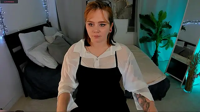 lunaalli online show from 10.14.25