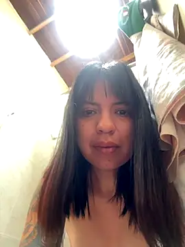 Snapshot of yourhiddenfolder chatting on 10.26.25 yourhiddenfolder online show from 10.26.25