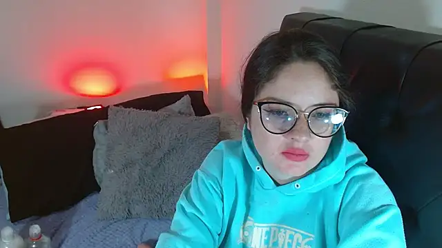 KrystalAdams online show from 10.09.25