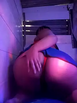 Snapshot of srtsara chatting on 09.14.25 srtsara online show from 09.14.25