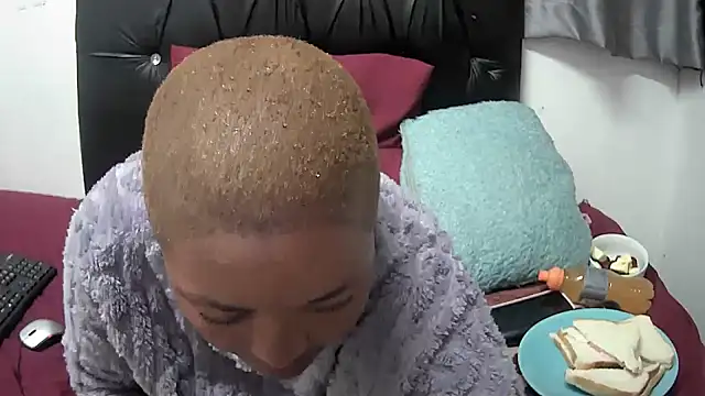 Flirtfatale online show from 10.07.25