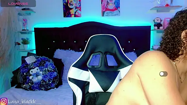 Luna blackk online show from 09.25.25