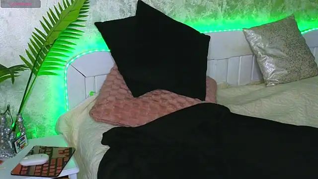 Aelorya online show from 12.05.25