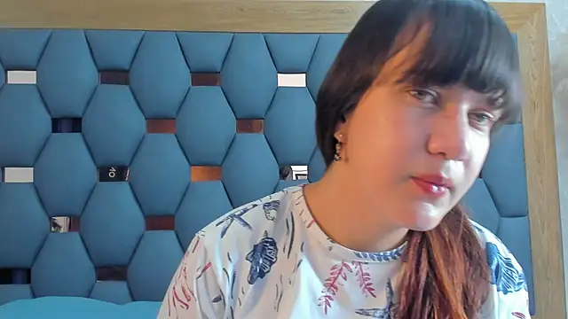 juliette pretty  online show from 09.12.25