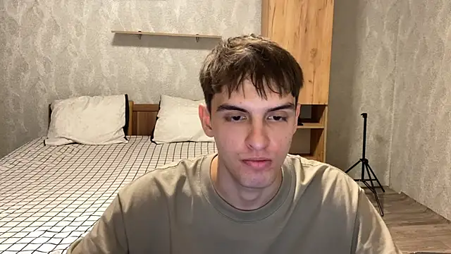 Snapshot of elliot_scott chatting on 09.16.25 elliot scott online show from 09.16.25