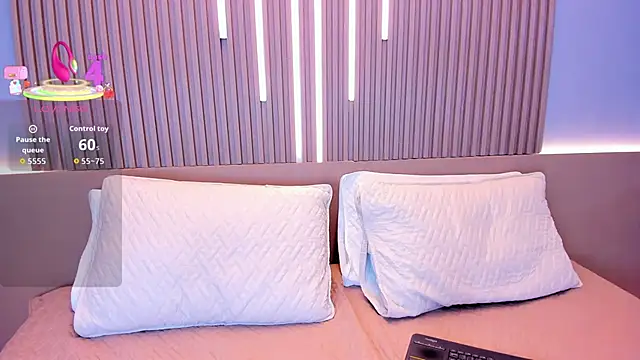 Snapshot of Camile_cute chatting on 02.06.26 Camile cute online show from 02.06.26