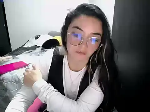 Snapshot of Came-II chatting on 02.03.26 Came-II online show from 02.03.26