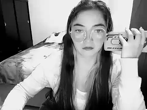 Snapshot of Came-II chatting on 02.19.26 Came-II online show from 02.19.26