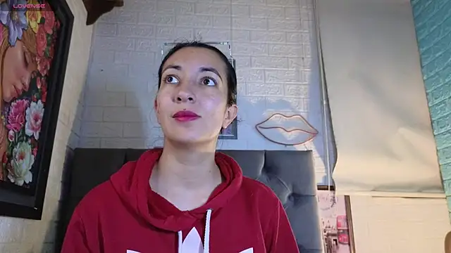 SALOME KORLAND online show from 10.11.25