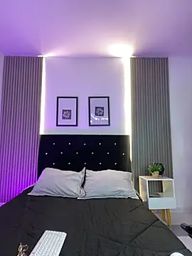 ashlycarteer online show from 10.02.25