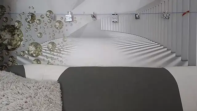 EvoletteLouLou online show from 09.14.25