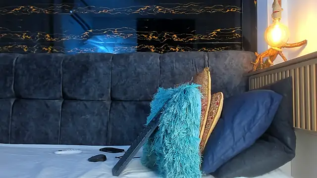 Diamond twink online show from 10.03.25