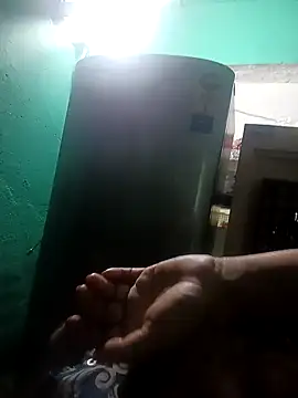 Snapshot of SHWETA1180 chatting on 11.13.25 SHWETA1180 online show from 11.13.25