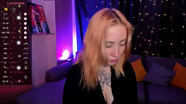 Snapshot of deboramoore chatting on 07.17.26 deboramoore online show from 07.17.26