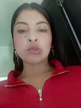 Fox Roxxan online show from 12.02.25