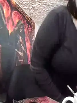 Snapshot of holydeath_1 chatting on 06.14.26 holydeath 1 online show from 06.14.26