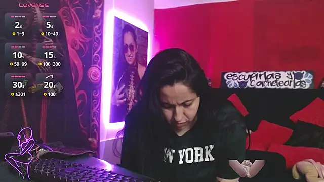 Snapshot of holydeath_1 chatting on 06.19.26 holydeath 1 online show from 06.19.26