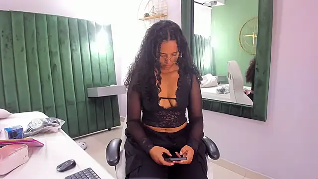 Sweet Lucyy online show from 09.27.25