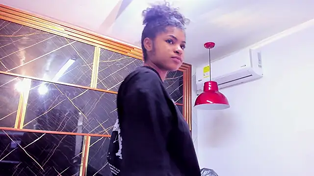 HannyThompson online show from 09.10.25