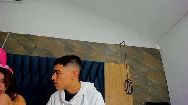 Snapshot of Emma_Valencia_001 chatting on 10.11.25 Emma Valencia 001 online show from 10.11.25