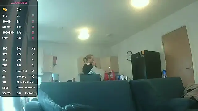Snapshot of avamaxwell chatting on 04.10.26 avamaxwell online show from 04.10.26