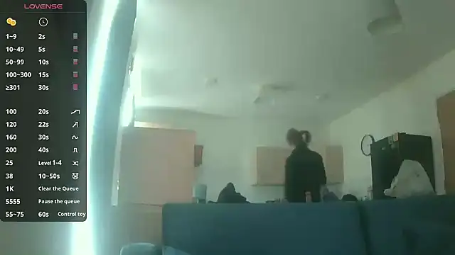 Snapshot of avamaxwell chatting on 04.27.26 avamaxwell online show from 04.27.26