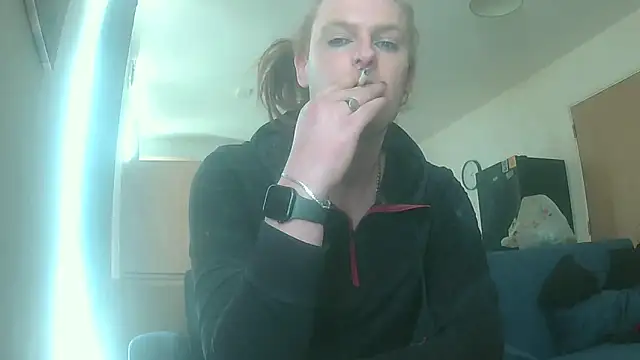 Snapshot of avamaxwell chatting on 05.04.26 avamaxwell online show from 05.04.26