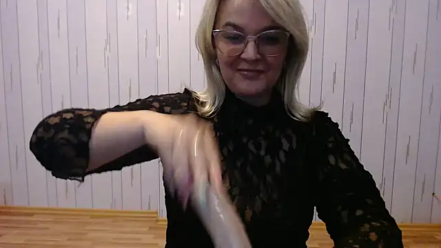 EleanoraDream online show from 10.14.25