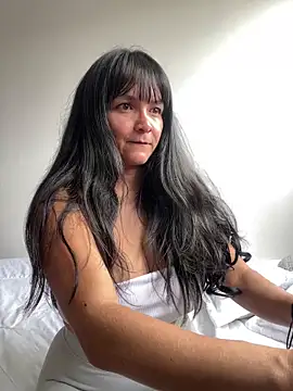Snapshot of Nova_Gabriela chatting on 05.15.26 Nova Gabriela online show from 05.15.26