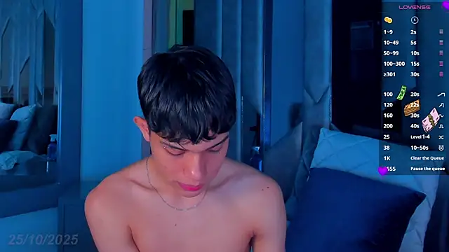 Sebax Young online show from 10.25.25