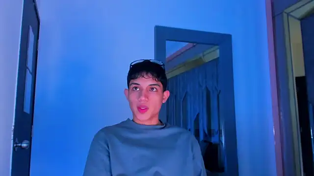 Sebax Young online show from 04.13.26