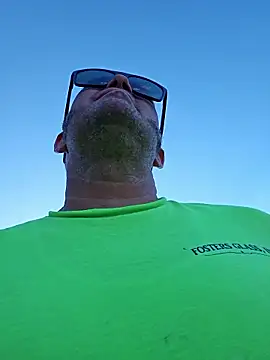 cubanitofeliz40 online show from 10.30.25