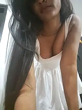 Snapshot of cute_radhikaa chatting on 04.04.26 cute radhikaa online show from 04.04.26