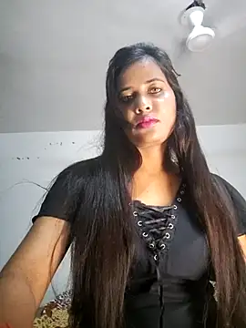Snapshot of cute_radhikaa chatting on 04.11.26 cute radhikaa online show from 04.11.26