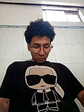 Snapshot of LecheDeSoya666 chatting on 09.18.25 LecheDeSoya666 online show from 09.18.25