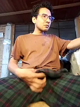 LecheDeSoya666 online show from 11.21.25