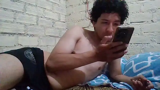 Snapshot of LecheDeSoya666 chatting on 01.16.26 LecheDeSoya666 online show from 01.16.26