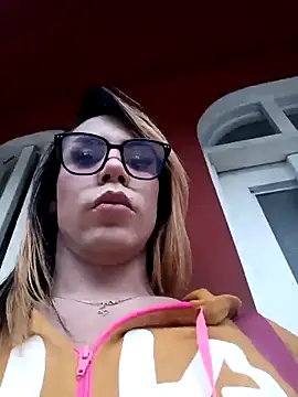 Snapshot of Daliana_Gounbolt chatting on 04.27.26 Daliana Gounbolt online show from 04.27.26