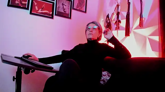 MistressNyx cg online show from 10.15.25