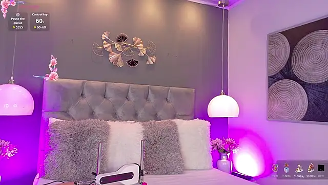 ElisaPeters online show from 10.25.25