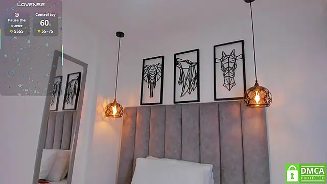 Gia Scott online show from 10.04.25