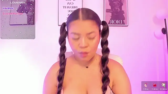 LizzyPonce online show from 02.04.26