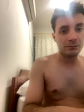 Snapshot of franciscommx chatting on 10.21.25 franciscommx online show from 10.21.25