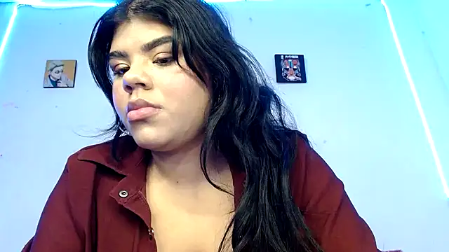 Snapshot of samantha-pettie chatting on 05.27.26 samantha-pettie online show from 05.27.26