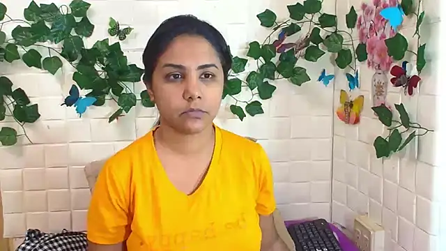 Snapshot of IndiaSexyStripper4u chatting on 09.14.25 IndiaSexyStripper4u online show from 09.14.25