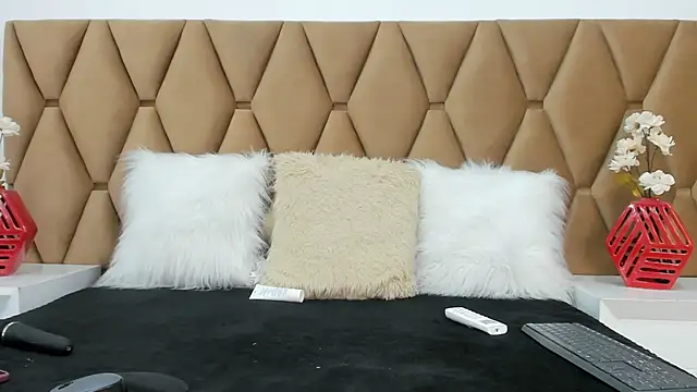 GiaAndretti online show from 10.18.25